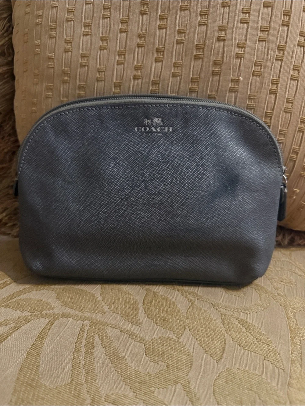 Coach Darcy Saffiano Leather Dome Cosmetic Makeup Case – Pewter Grey preloved